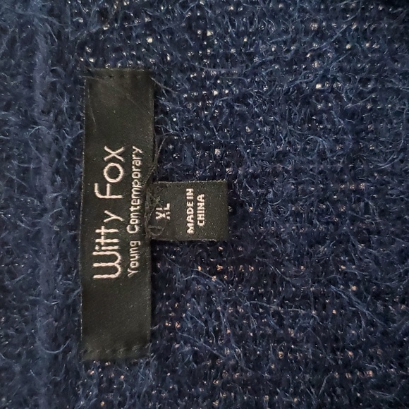 Navy Blue sweater - Picture 3 of 4